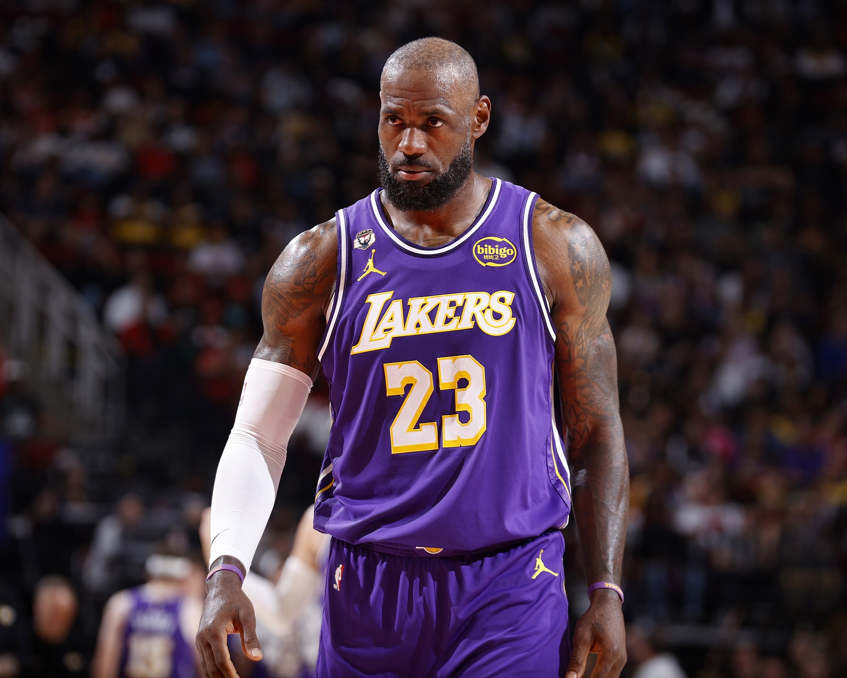 世界杯高清观看软件-A·史密斯：湖蜜永远无法像骑蜜那样爱戴老詹 他不是科比&amp;魔术师